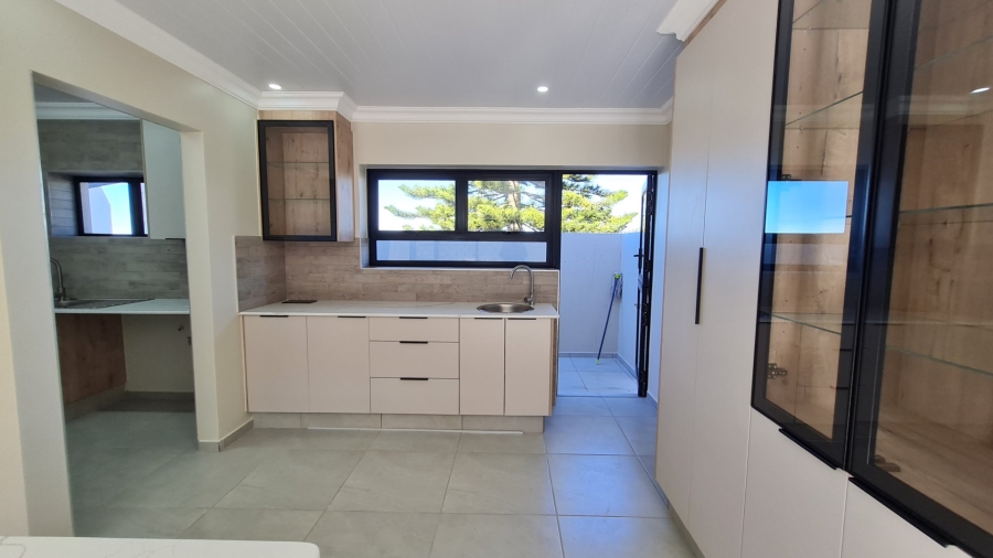 3 Bedroom Property for Sale in Dana Bay Western Cape